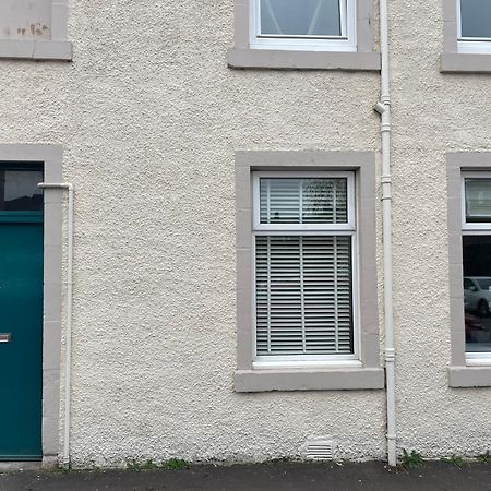 Cosy James Street Park 2 Bedroom, Ground Floor Apartment, Garden へレンズバラ エクステリア 写真