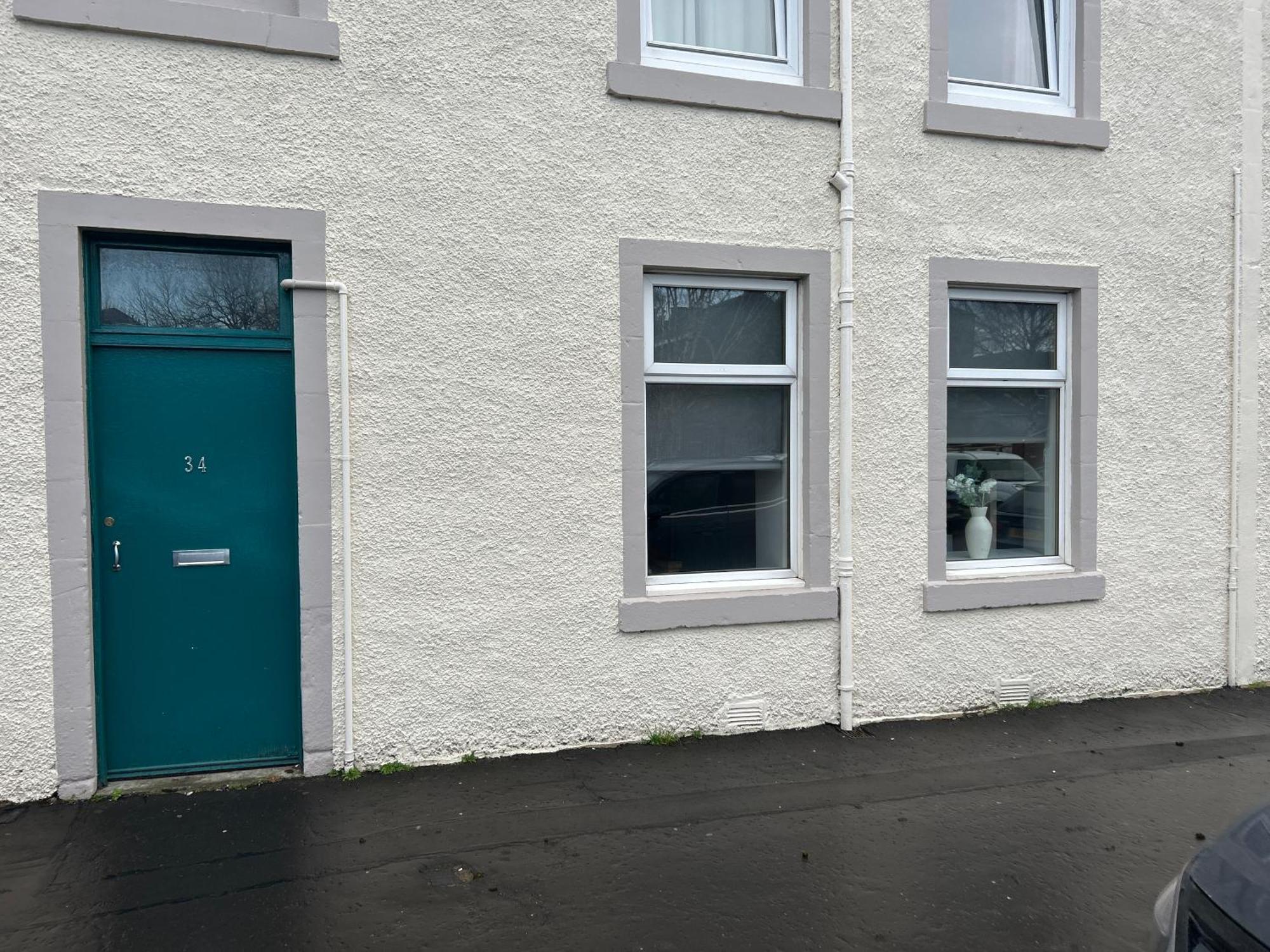 Cosy James Street Park 2 Bedroom, Ground Floor Apartment, Garden へレンズバラ エクステリア 写真